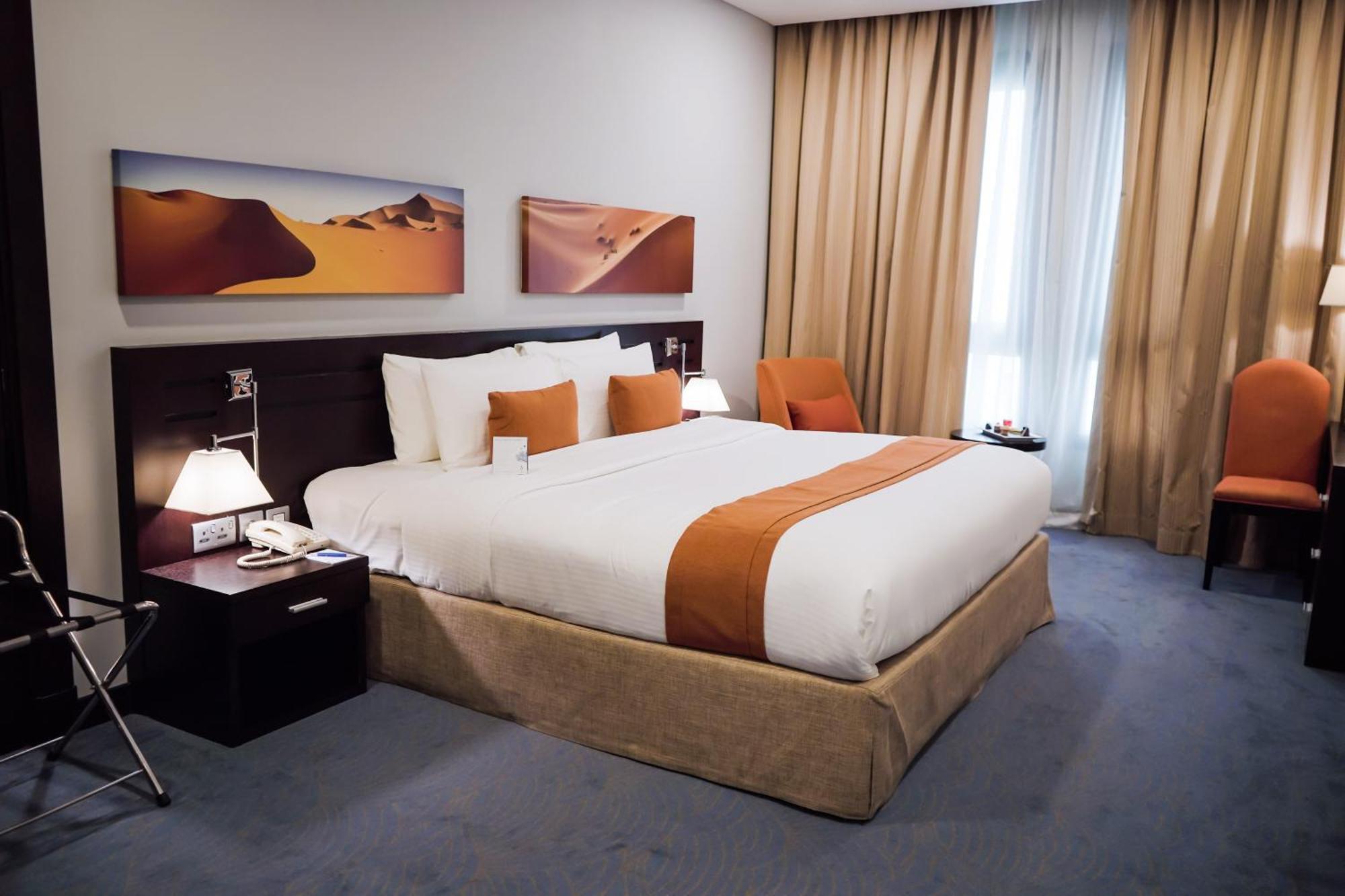Seasons & Hotel