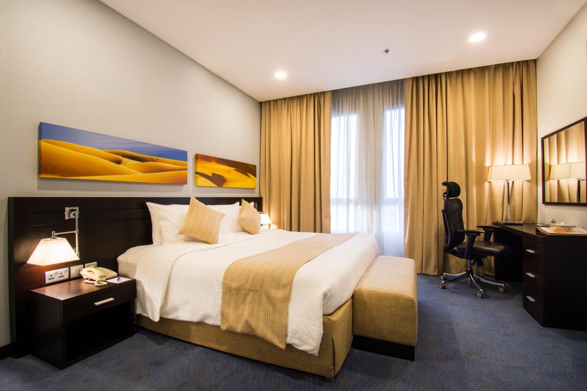 Hotel Seasons &