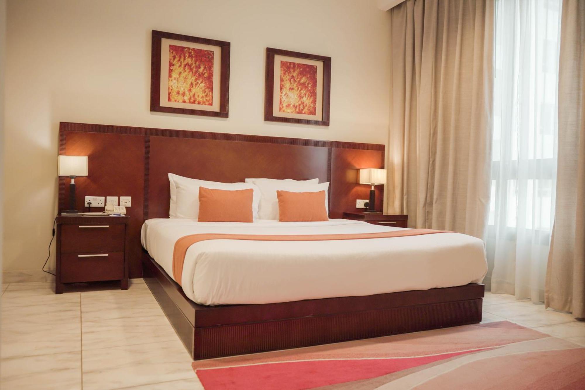 Hotel Seasons & Masqat